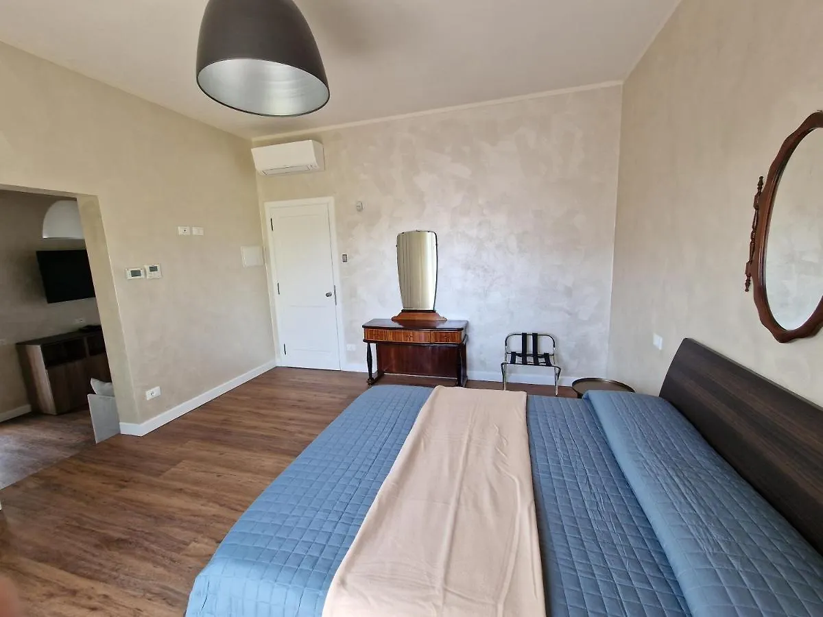 Bed & Breakfast B&B A Due Passi Dal Lago Adro